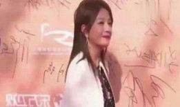 请人八卦爆料王霏霏视频,揭秘娱乐圈不为人知的幕后故事